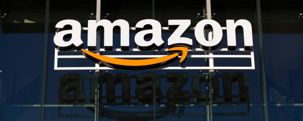 Pour fêter ses bons résultats Q4-2023, Amazon lance son nouveau Chatbot RUFUS aux USA.