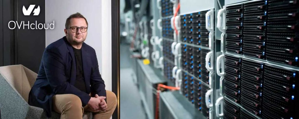 OVHcloud atteint pour la première fois un chiffre annuel d'un milliard d'euros et renomme Octave Klabe, son fondateur, comme PDG